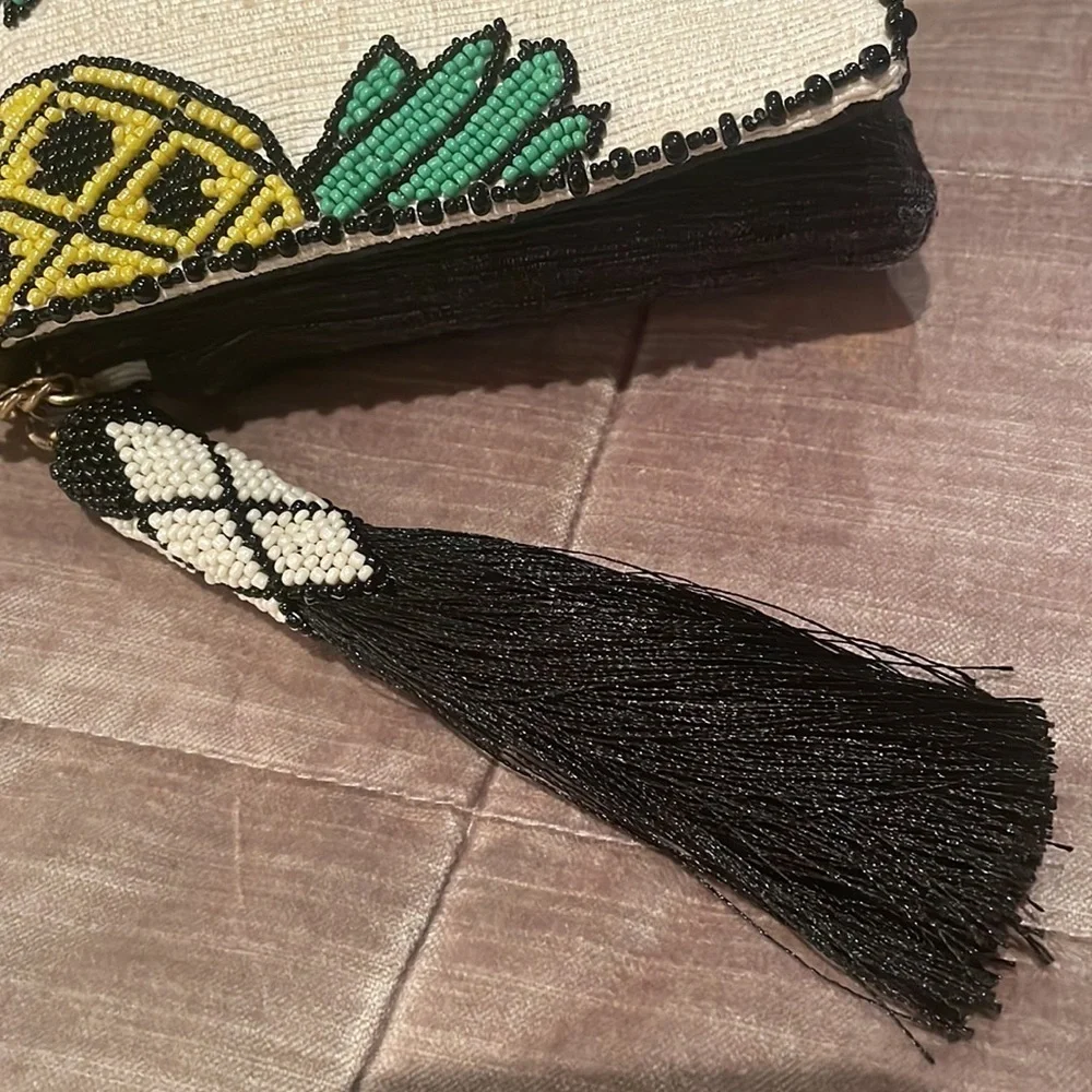 BAUBLEBAR Beaded Pineapple Crossbody Chain or Clutch Tassel Bag Purse - Picture 6 of 11